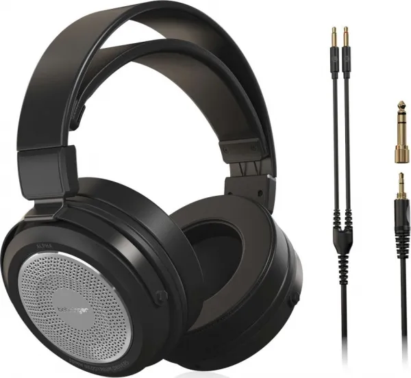 behringer alpha wired  (0403-aas)